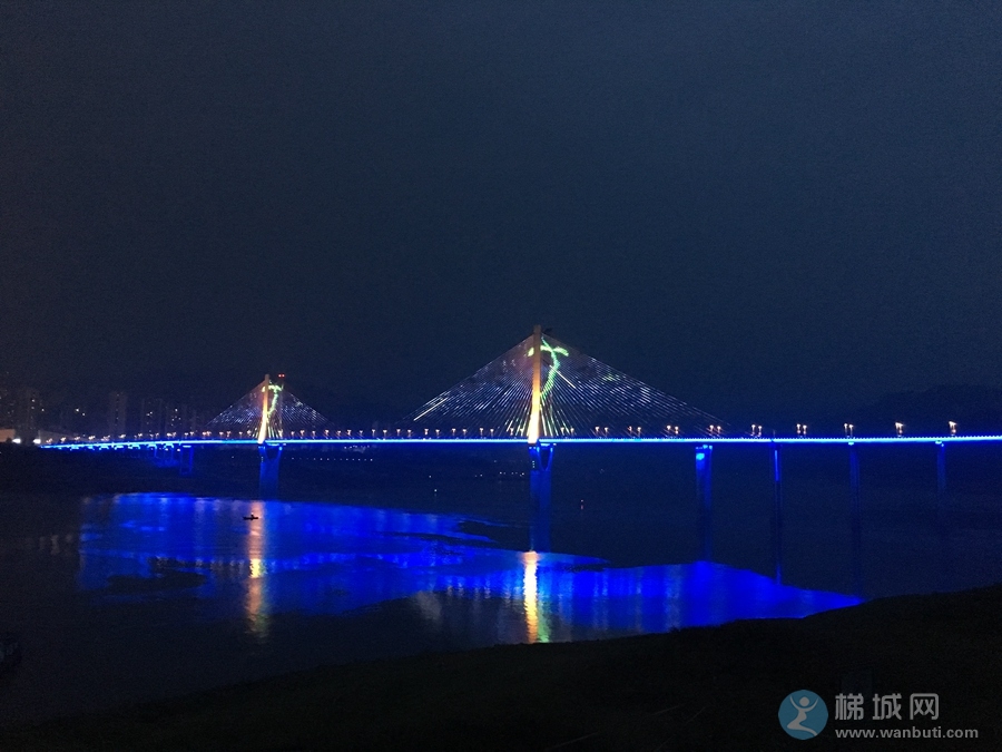 又拍了一次长江大桥！依旧漂亮！