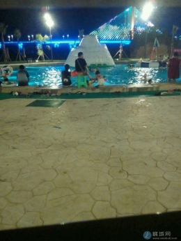 阳光沙滩？玫瑰沙滩？