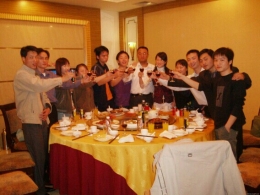 值元宵节！
祝「鱼泉一家亲」亲们节日快乐！