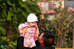 天伦之乐，父爱如山