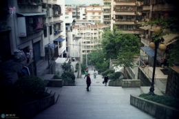 链接青龙路与兴旺路的直梯